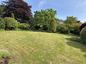 Photo 25- click for photo gallery